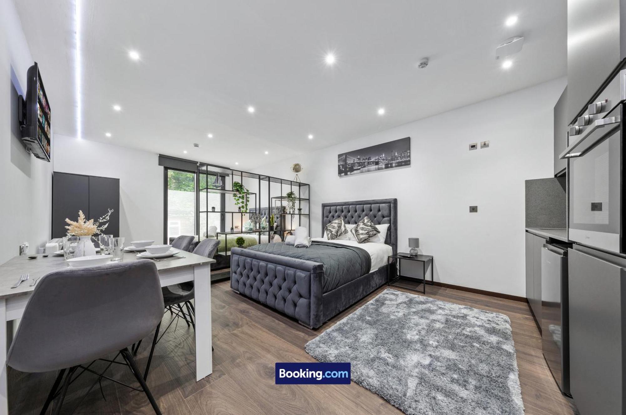 Stylish Studio Apt By Stay Smart Short Lets & Serviced Accommodation Woodstock With Free Wifi Londra Dış mekan fotoğraf