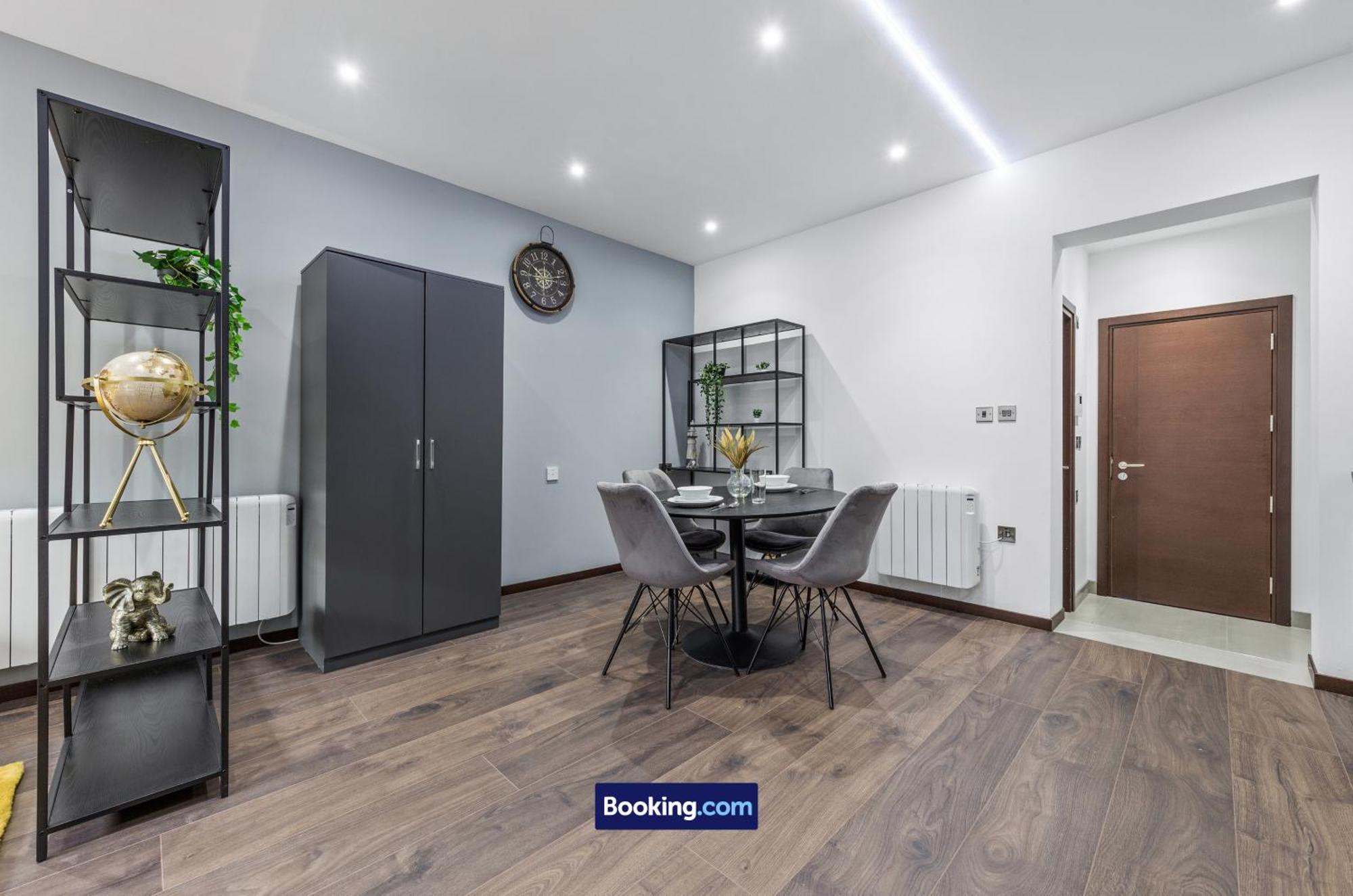 Stylish Studio Apt By Stay Smart Short Lets & Serviced Accommodation Woodstock With Free Wifi Londra Dış mekan fotoğraf